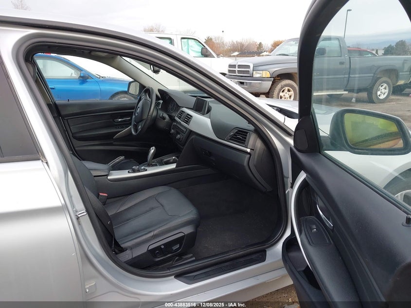 WBA3A5C53CF345021 2012 BMW 3ER photo no. 5