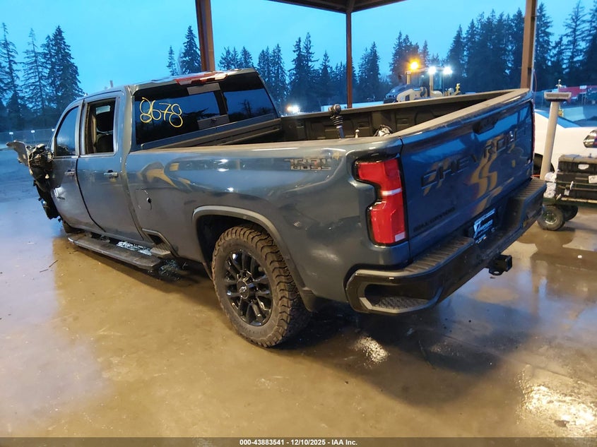 2025 CHEVROLET SILVERADO 3500HD auction photo 3