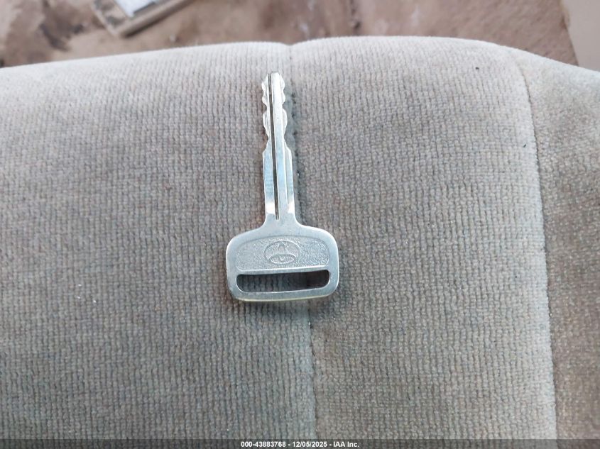 1998 Toyota Avalon Xl VIN: 4T1BF18BXWU267923 Lot: 43883768