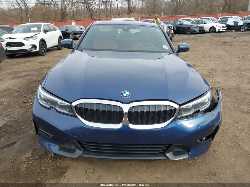 BMW 330I - zdjęcie 12