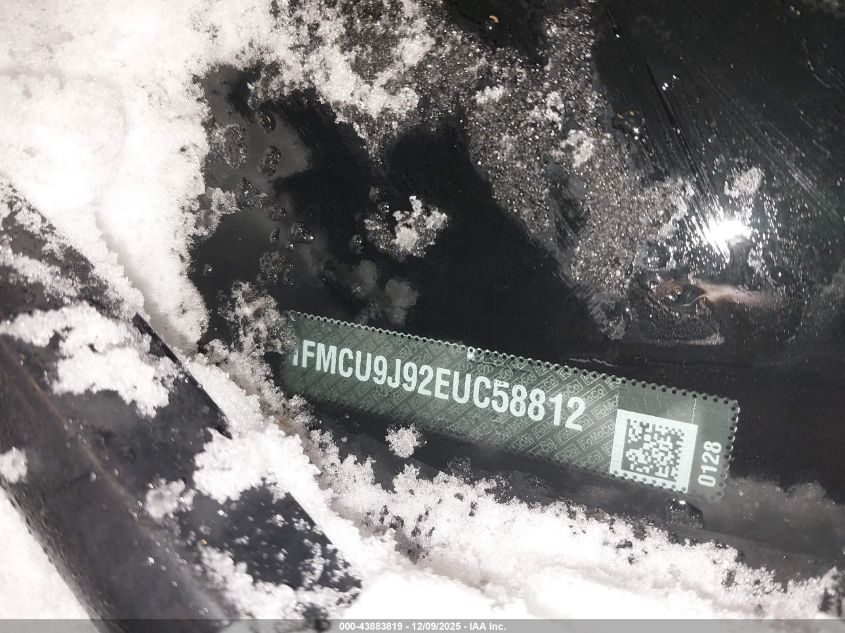 2014 Ford Escape Titanium VIN: 1FMCU9J92EUC58812 Lot: 43883819