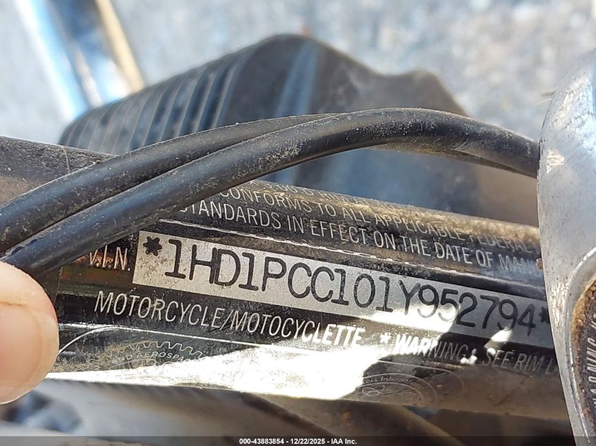 2001 Harley-Davidson Fltrsei2 VIN: 1HD1PCC101Y952794 Lot: 43883854