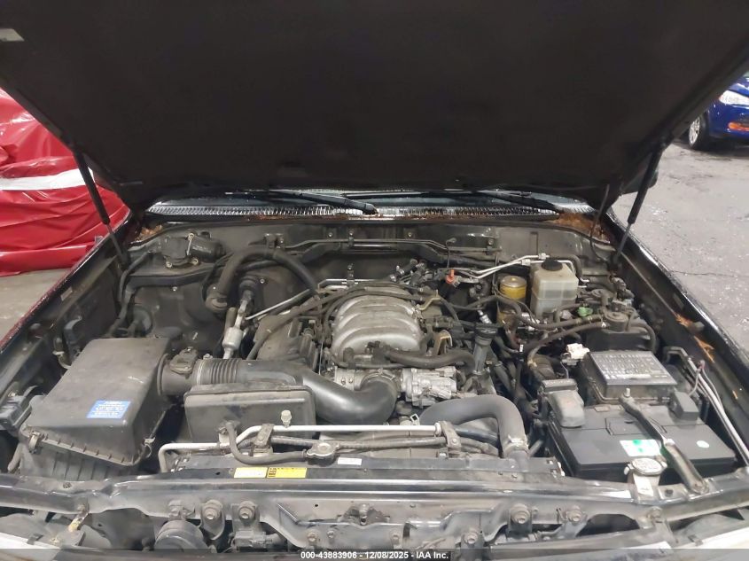 2001 Toyota Land Cruiser VIN: JTEHT05JX12010743 Lot: 43883906