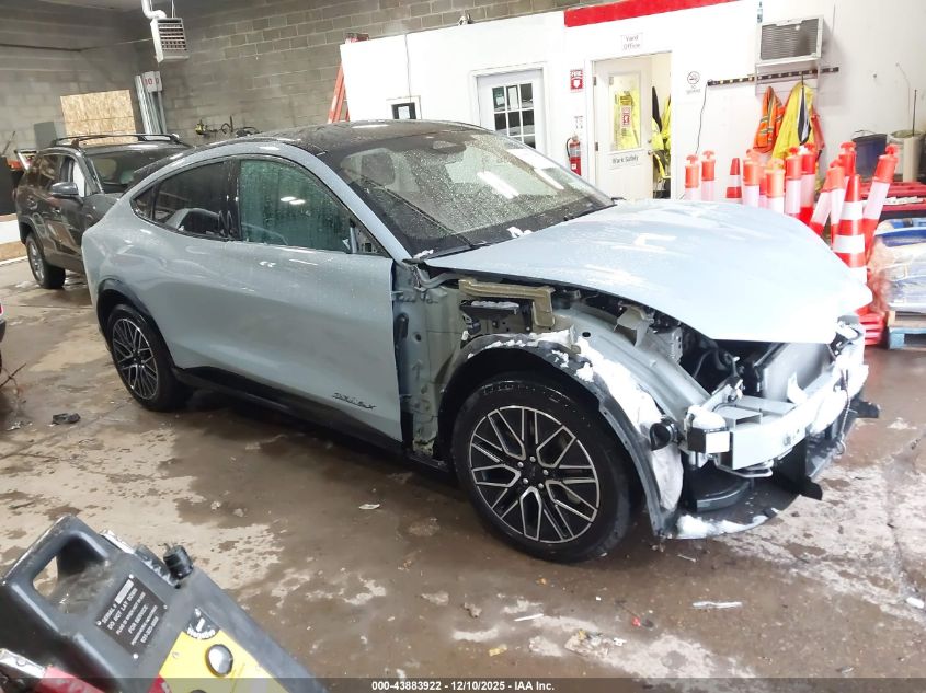 FORD MUSTANG MACH-E PREMIUM