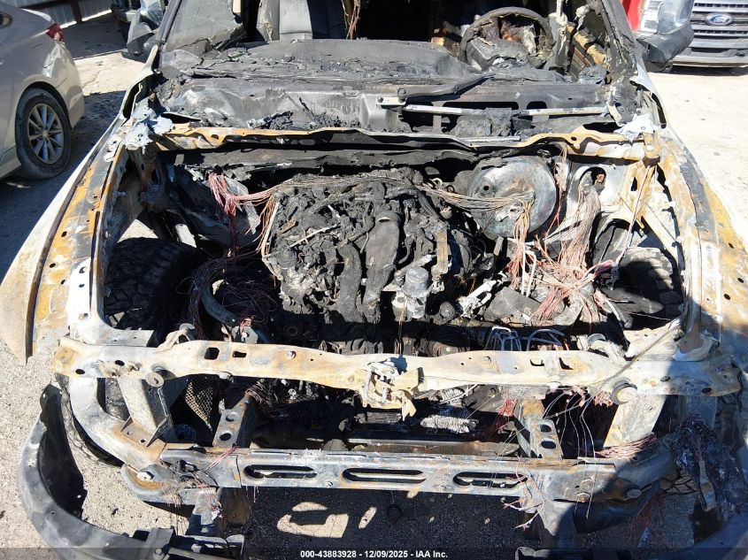 2017 Ram 1500 Laramie 4X4 5'7 Box VIN: 1C6RR7NM3HS877381 Lot: 43883928