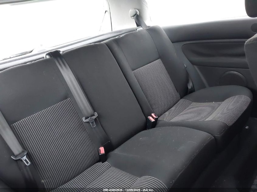 2000 Volkswagen Gti Gls 1.8L Turbo VIN: WVWDH21J0YW688328 Lot: 43883938