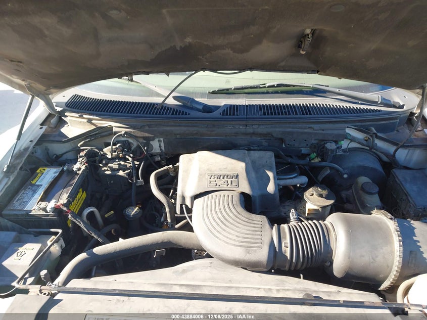 1FMEU17L51LB22333 2001 FORD EXPEDITION photo no. 10