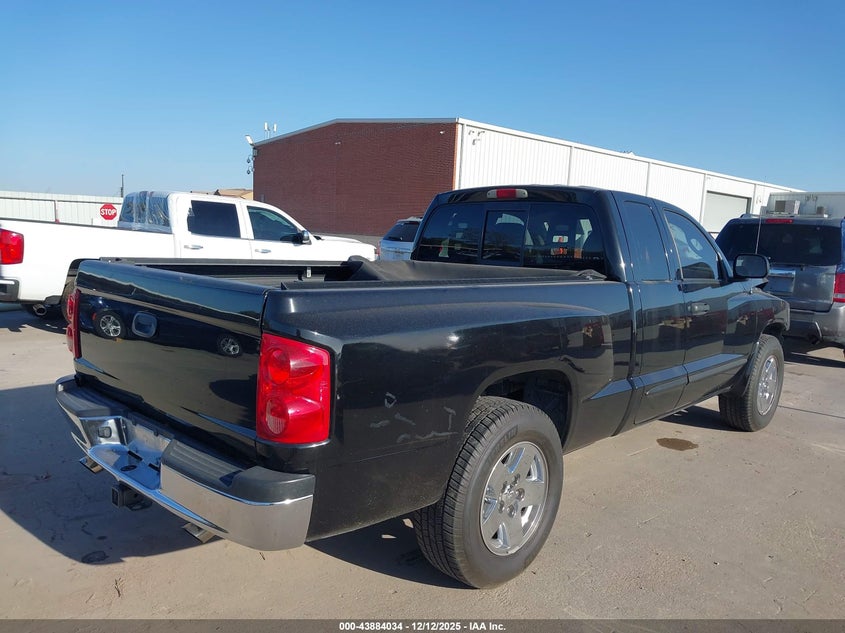 2005 Dodge Dakota Slt