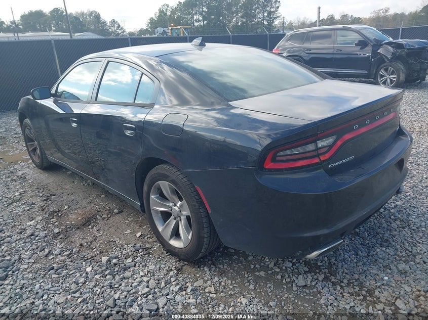 2C3CDXHG2FH805793 2015 DODGE CHARGER photo no. 3