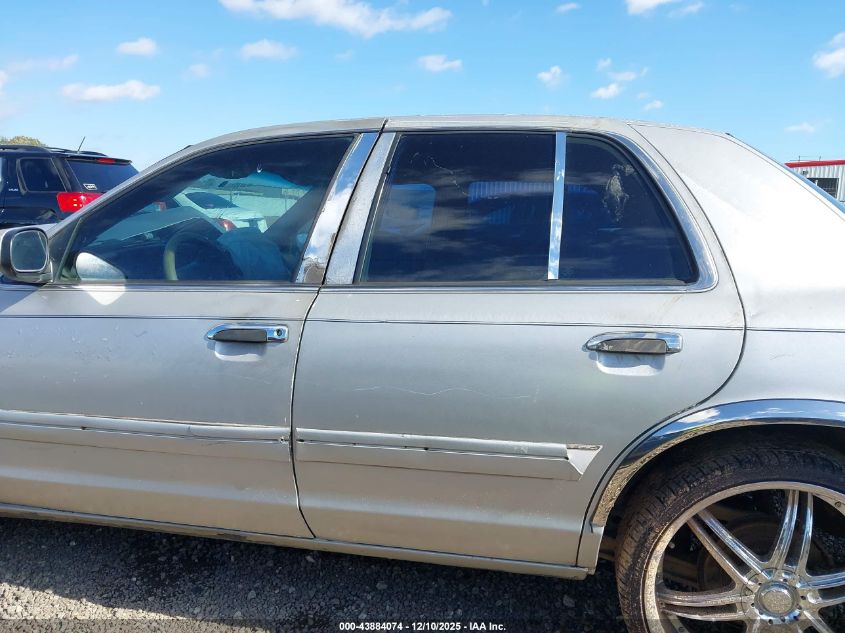 2002 Ford Crown Victoria Standard VIN: 2FAFP73W82X117687 Lot: 43884074