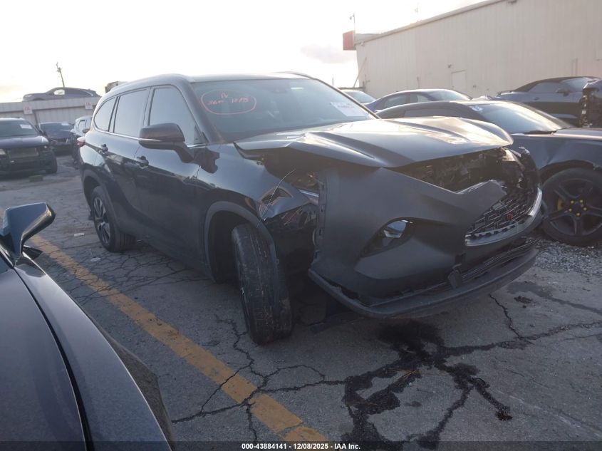 TOYOTA HIGHLANDER XLE