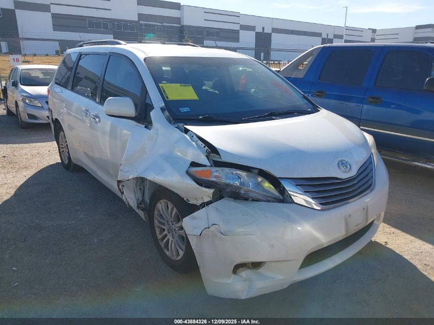 TOYOTA SIENNA XLE 8 PASSENGER