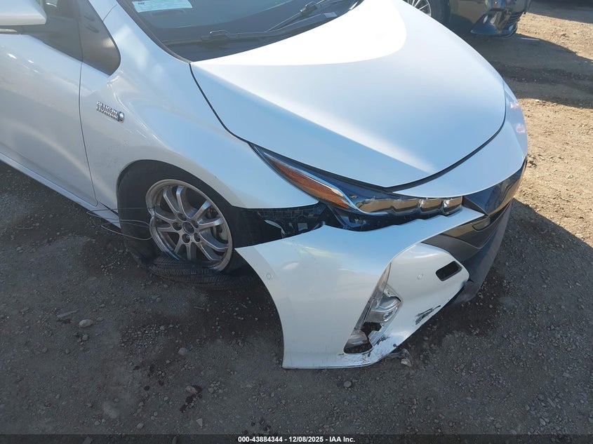 2021 Toyota Prius Prime Limited VIN: JTDKAMFP0M3183339 Lot: 43884344