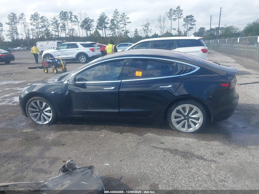 5YJ3E1EA5JF039319 2018 TESLA MODEL 3 photo no. 13