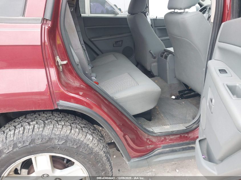 2007 Jeep Grand Cherokee Laredo VIN: 1J8GR48K17C661068 Lot: 43884441