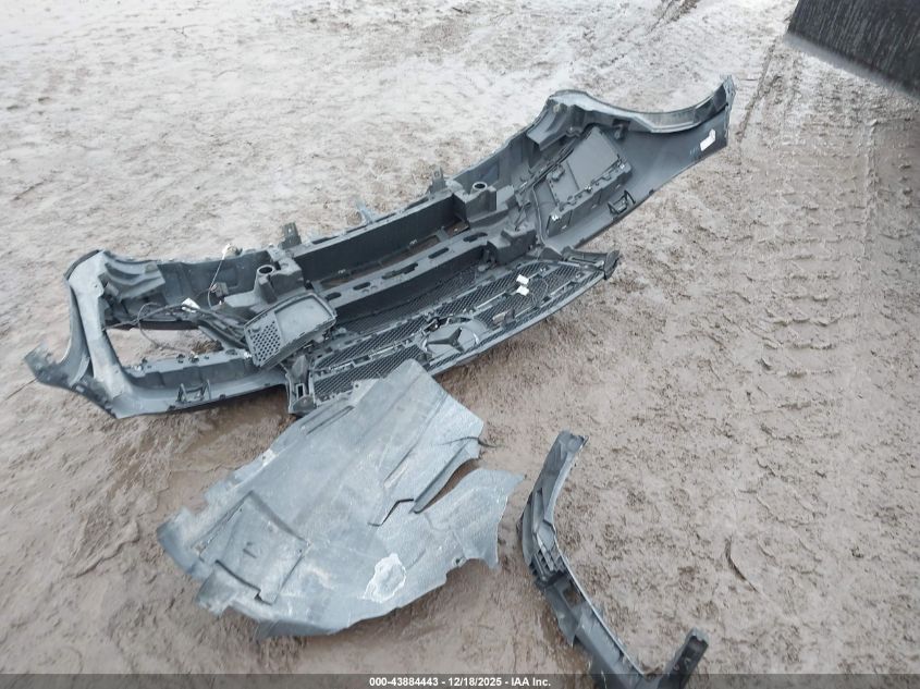 2015 Mercedes-Benz Gl 550 4Matic VIN: 4JGDF7DE6FA491722 Lot: 43884443