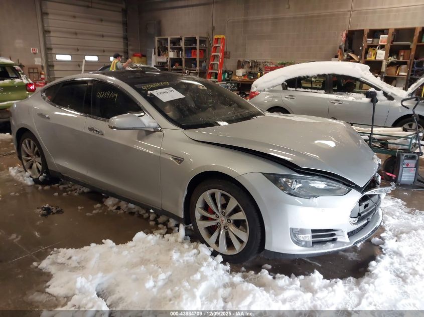 TESLA MODEL S P85