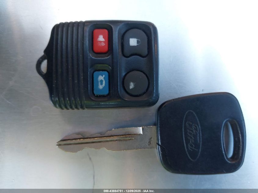 2002 Ford Mustang VIN: 1FAFP404X2F165897 Lot: 43884751