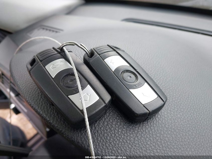 2009 BMW 328I VIN: WBAUT93599A190762 Lot: 43884752