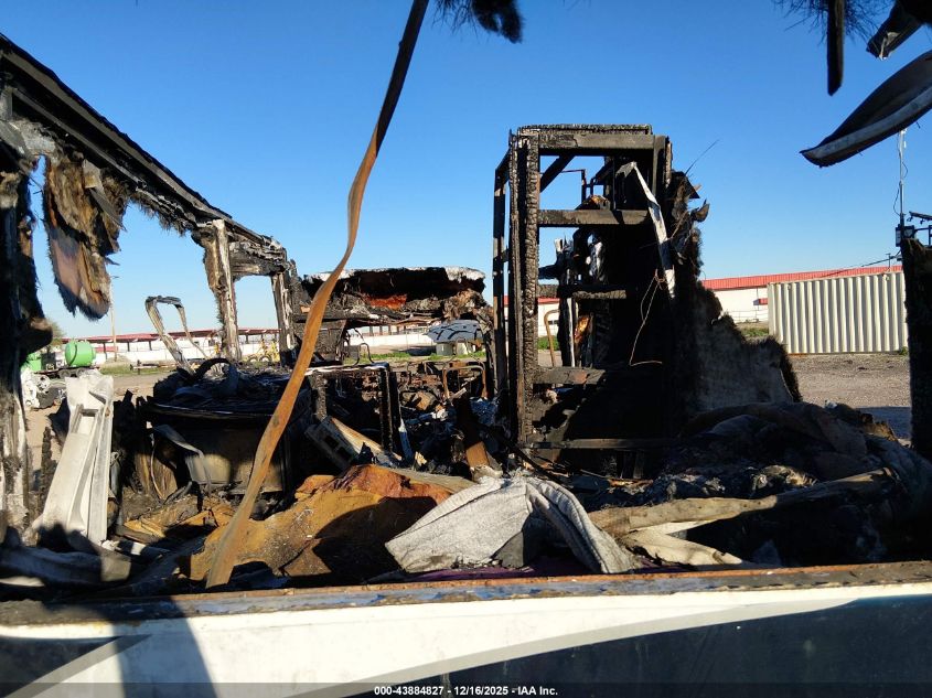 2017 Ford E-450 Cutaway VIN: 1FDXE4FS9HDC26909 Lot: 43884827