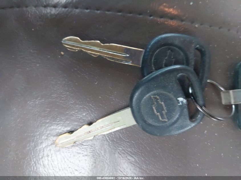 2000 Chevrolet Express Comm Cutaway VIN: 1GBJG31R8Y1142427 Lot: 43884861