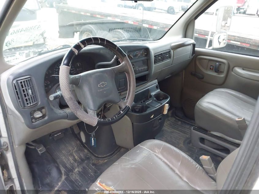 2000 Chevrolet Express Comm Cutaway VIN: 1GBJG31R8Y1142427 Lot: 43884861
