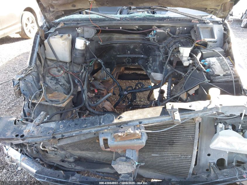 1996 Chevrolet Gmt-400 C1500 VIN: 2GCEC19R0T1199337 Lot: 43884953