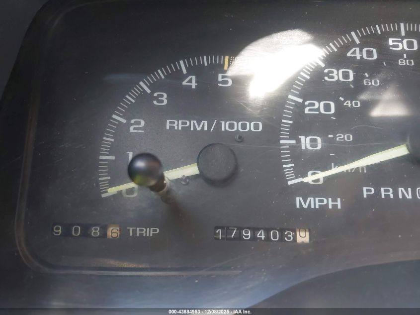 1996 Chevrolet Gmt-400 C1500 VIN: 2GCEC19R0T1199337 Lot: 43884953