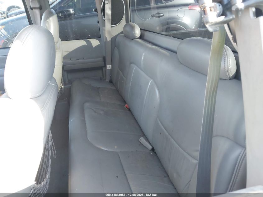 1996 Chevrolet Gmt-400 C1500 VIN: 2GCEC19R0T1199337 Lot: 43884953