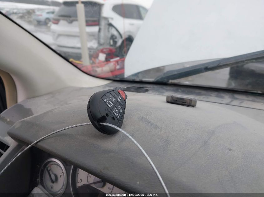 2008 Chrysler Town & Country Touring VIN: 2A8HR54P58R136647 Lot: 43884960