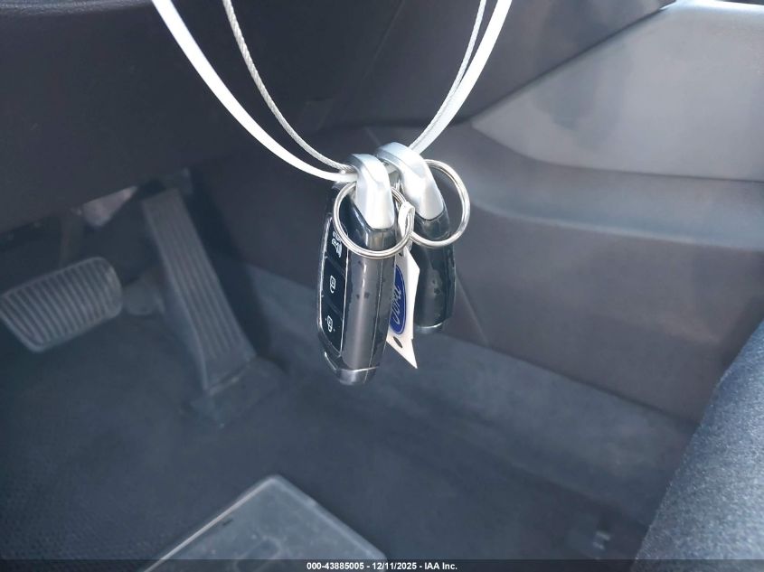 2020 Hyundai Santa Fe Sel VIN: 5NMS33AD7LH225488 Lot: 43885005