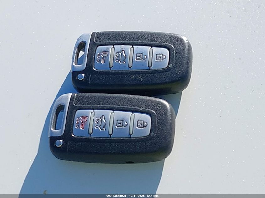 2012 Hyundai Genesis 3.8 VIN: KMHGC4DD5CU180529 Lot: 43885021