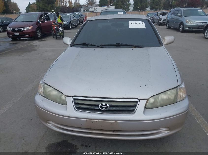 2001 Toyota Camry Le VIN: 4T1BG22K01U853387 Lot: 43885304