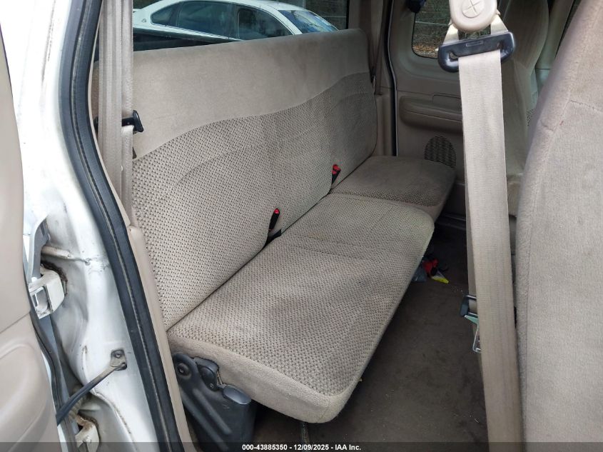 2000 Ford F-150 Lariat/Work Series/Xl/Xlt VIN: 1FTRX18L7YNB71690 Lot: 43885350