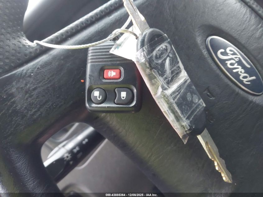 2005 Ford Escape Xls VIN: 1FMYU02ZX5KB43354 Lot: 43885364