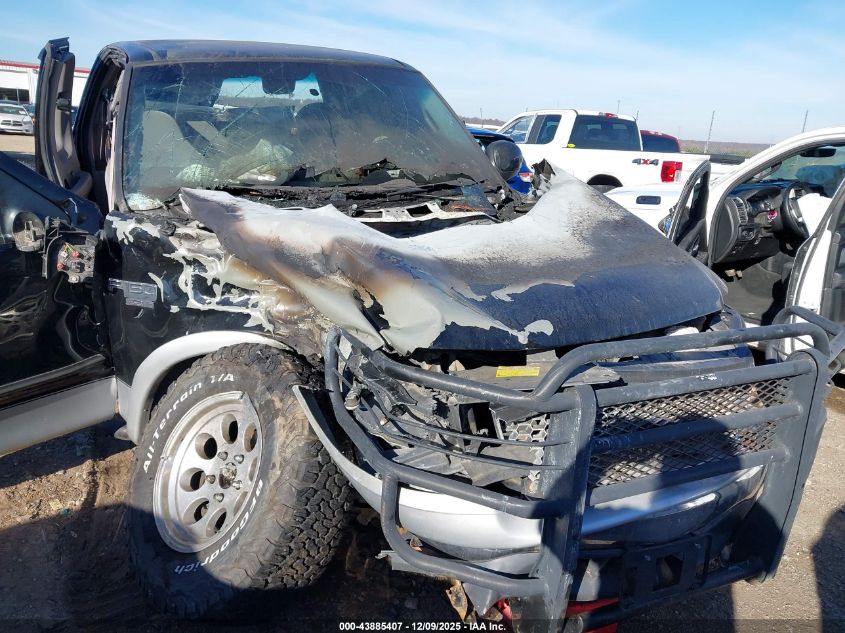 2000 Ford F-150 Lariat/Work Series/Xl/Xlt VIN: 1FTRX18LXYKA97358 Lot: 43885407