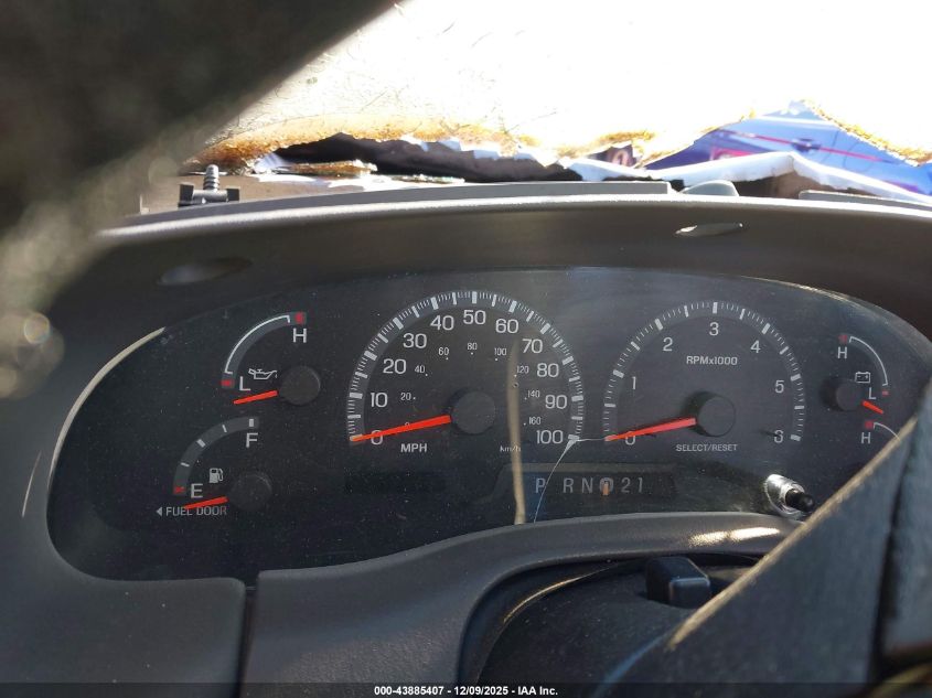 2000 Ford F-150 Lariat/Work Series/Xl/Xlt VIN: 1FTRX18LXYKA97358 Lot: 43885407