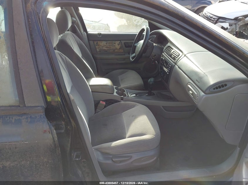 1FAFP55U94A124661 2004 FORD TAURUS photo no. 5