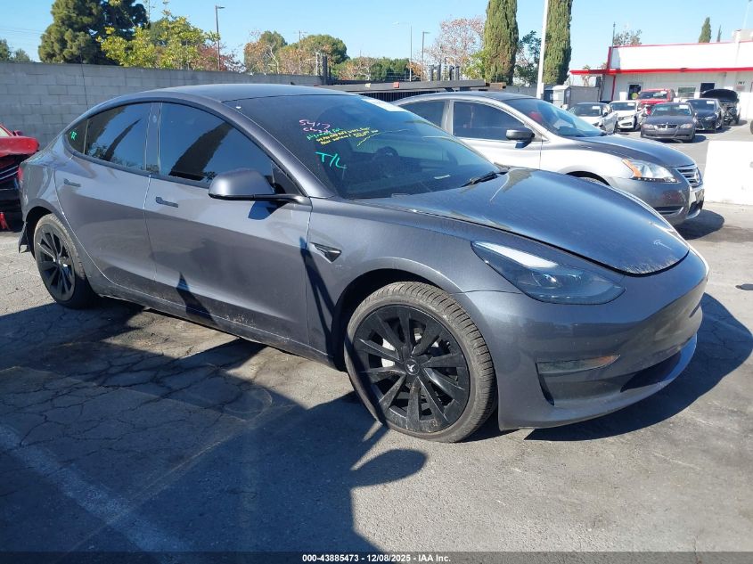 TESLA MODEL 3 REAR-WHEEL DRIVE