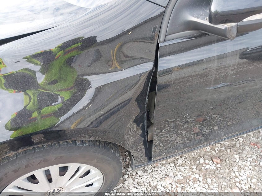 2011 VOLKSWAGEN GOLF auction photo 6