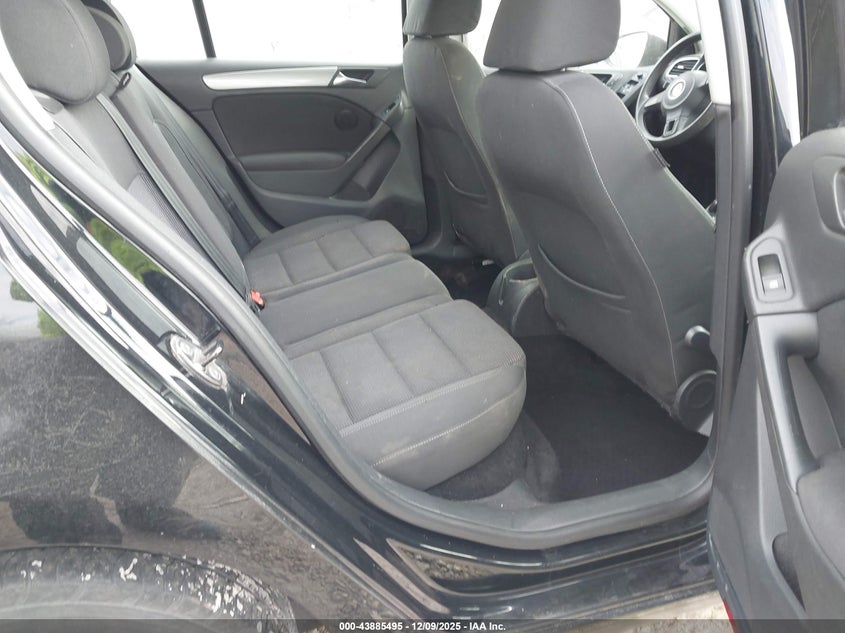 2011 VOLKSWAGEN GOLF auction photo 8