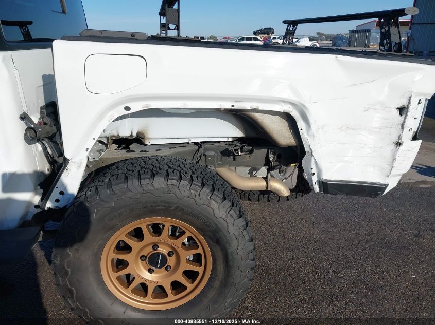 2023 Jeep Gladiator Mojave 4X4 VIN: 1C6JJTEGXPL575327 Lot: 43885551