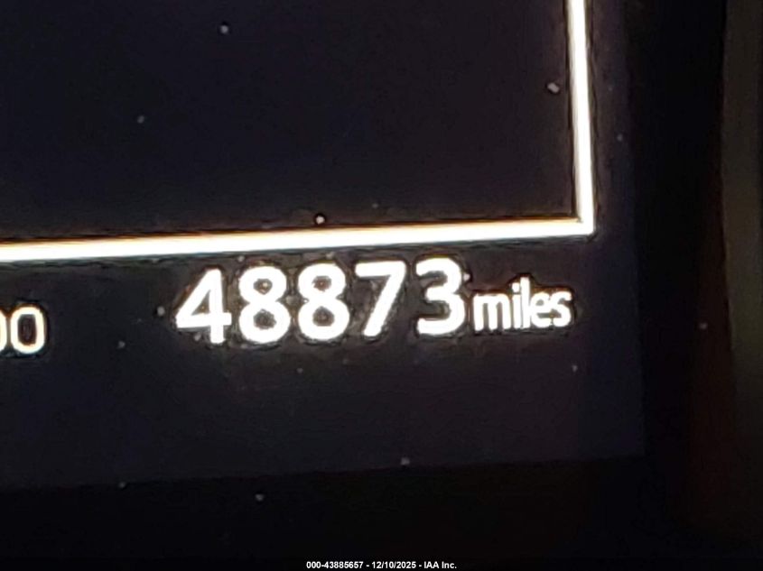 2018 Toyota Camry Le VIN: 4T1B11HK1JU571875 Lot: 43885657