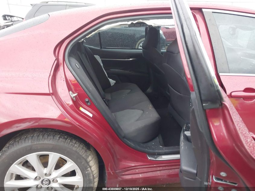 2018 Toyota Camry Le VIN: 4T1B11HK1JU571875 Lot: 43885657