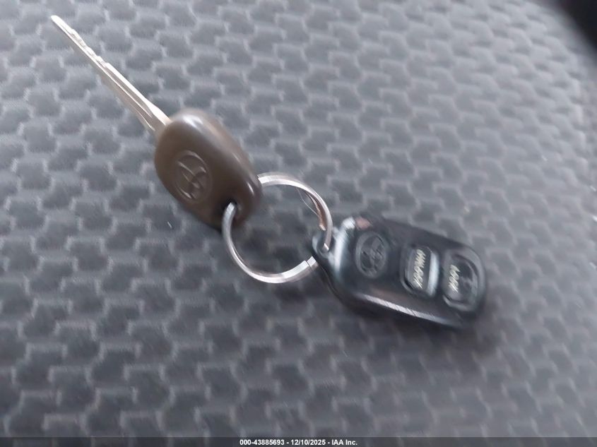 2007 Toyota Corolla S VIN: 1NXBR32EX7Z815801 Lot: 43885693