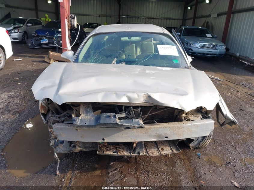 2008 Buick Lacrosse Cx VIN: 2G4WC582381163922 Lot: 43885712