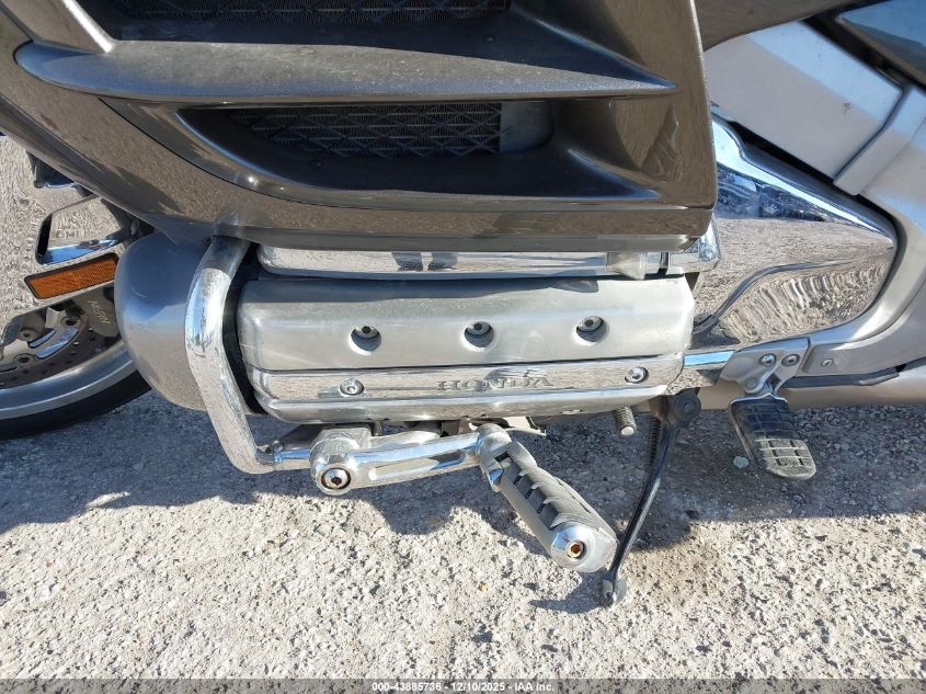 2010 Honda Gl1800 VIN: 1HFSC47GXAA907477 Lot: 43885736