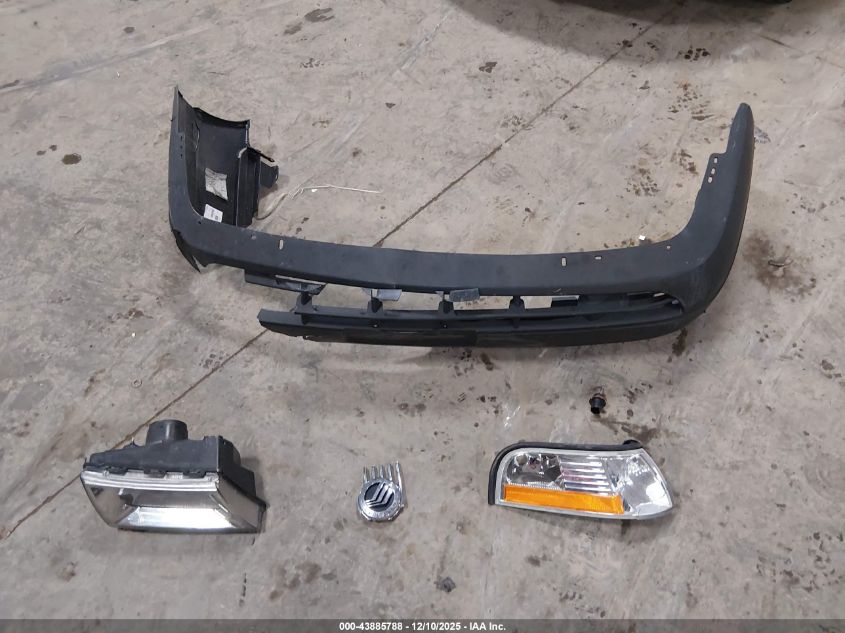 2003 Mercury Grand Marquis Ls VIN: 2MEFM75W13X687482 Lot: 43885788