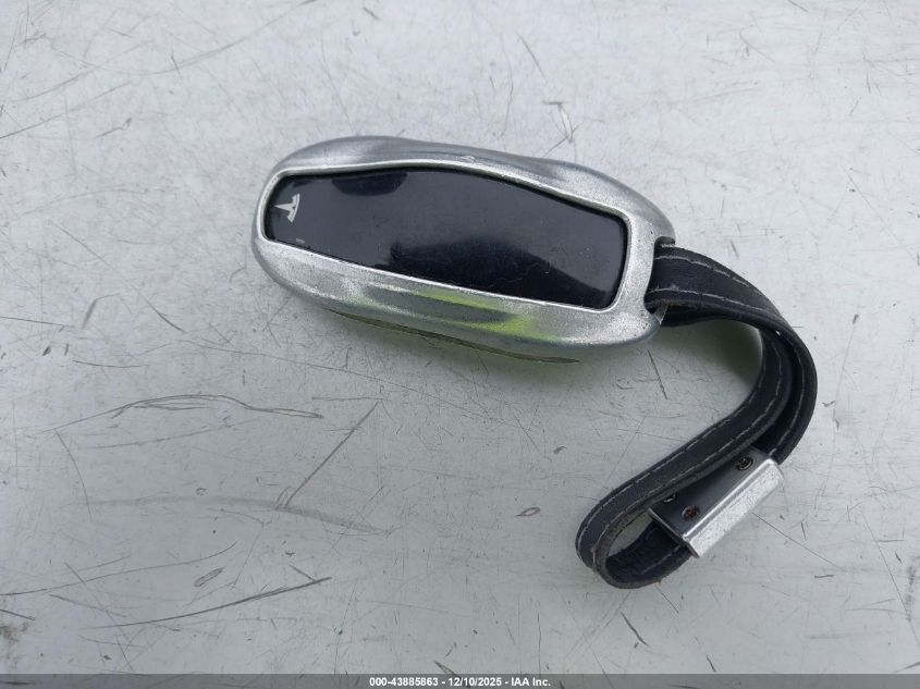 2013 Tesla Model S VIN: 5YJSA1CN0DFP12602 Lot: 43885863