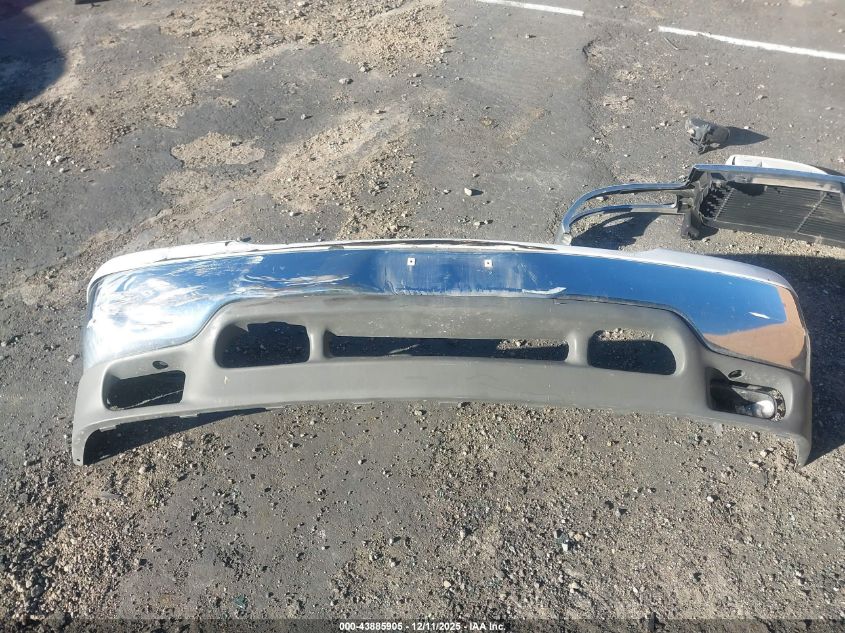 2004 GMC Yukon Sle VIN: 1GKEC13T14R293390 Lot: 43885905